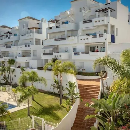 Luxury Penthouse Golf Apartment * エステポナ