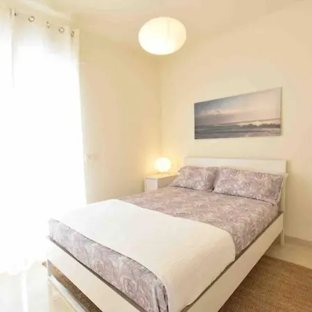 Luxury Penthouse Golf Apartment エステポナ