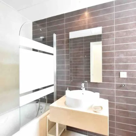 Luxury Penthouse Golf Apartment *