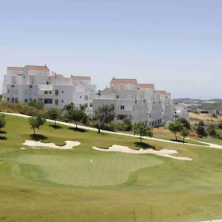 Luxury Penthouse Golf Apartment エステポナ