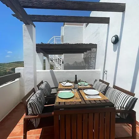 Luxury Penthouse Golf Apartment アパート エステポナ